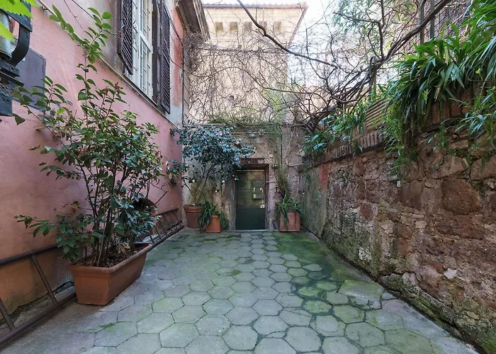 Domus Claudiae - Fromhometorome * רומא